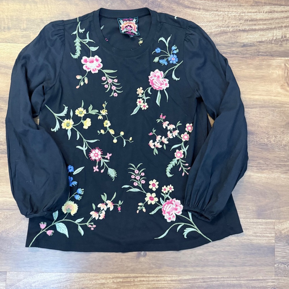 Johnny Was Los Angeles Black Floral Embroidered Cotton Top J10324-E Small
